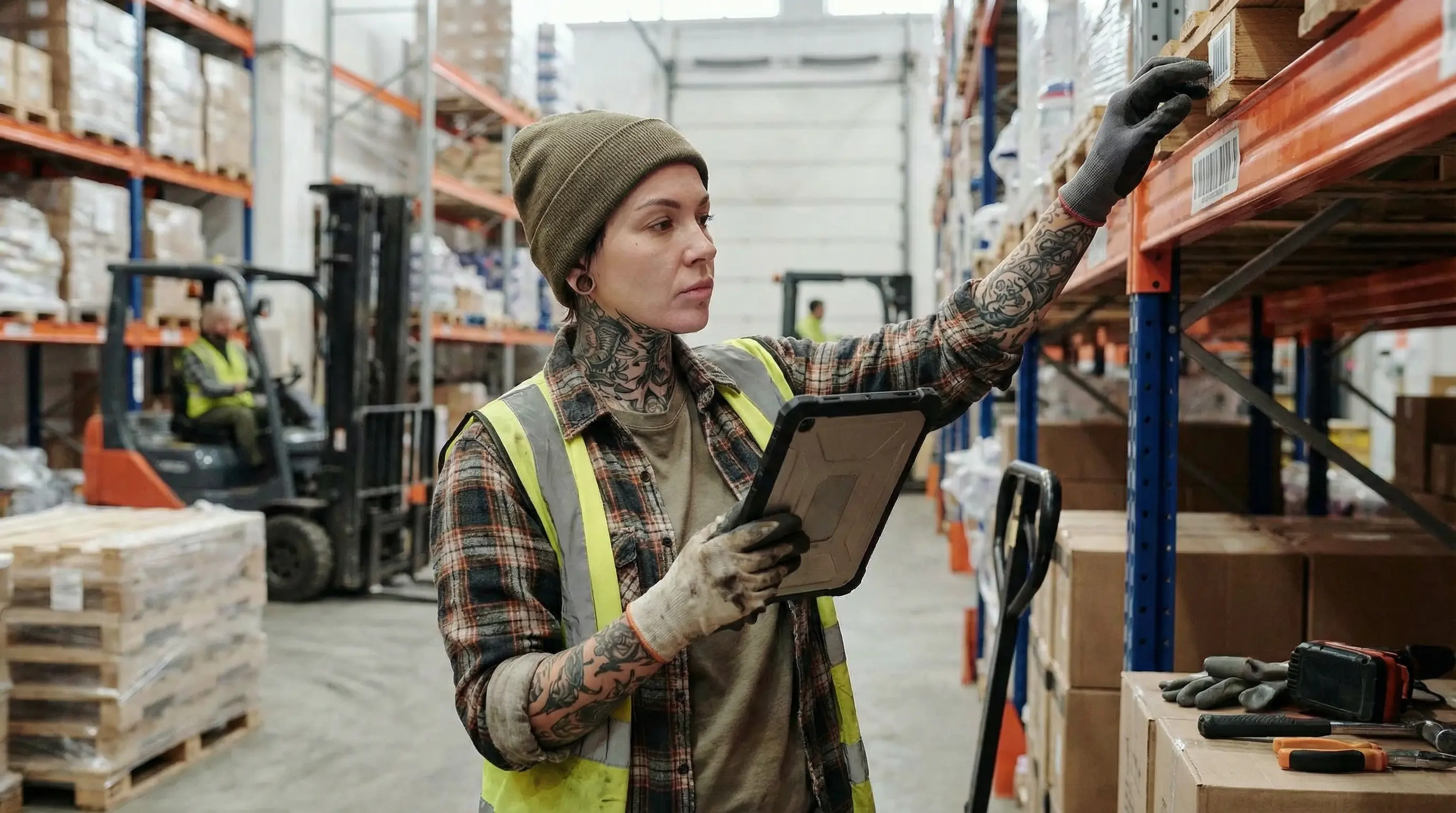 Order picking warehouse